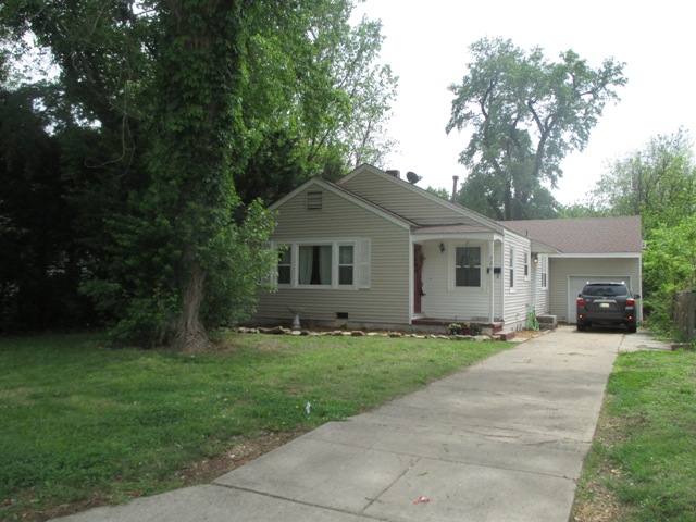 728 E Albany, Ponca City, OK 74601