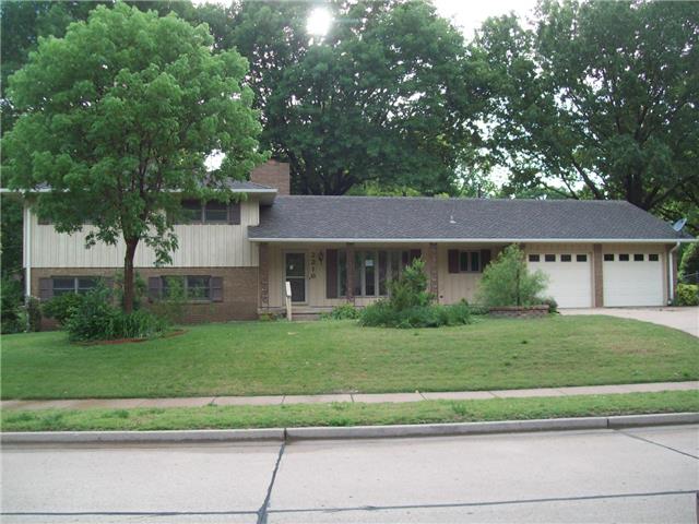 2216 El Camino StPonca City, OK, 74604Kay County