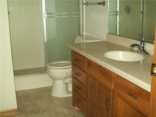 2216 El Camino StPonca City, OK, 74604Kay County
