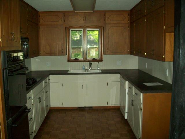2216 El Camino StPonca City, OK, 74604Kay County