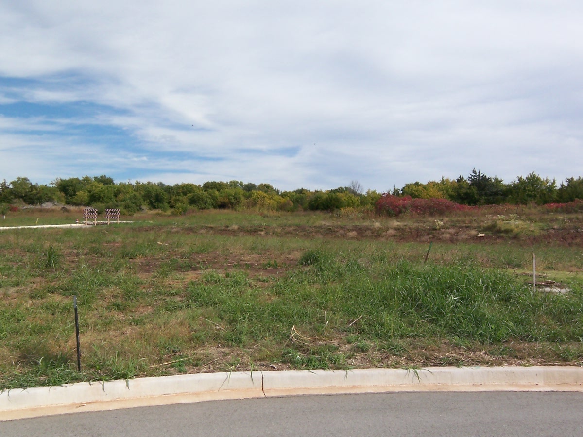 2605 Fox Crossing, Ponca City, OK 74604