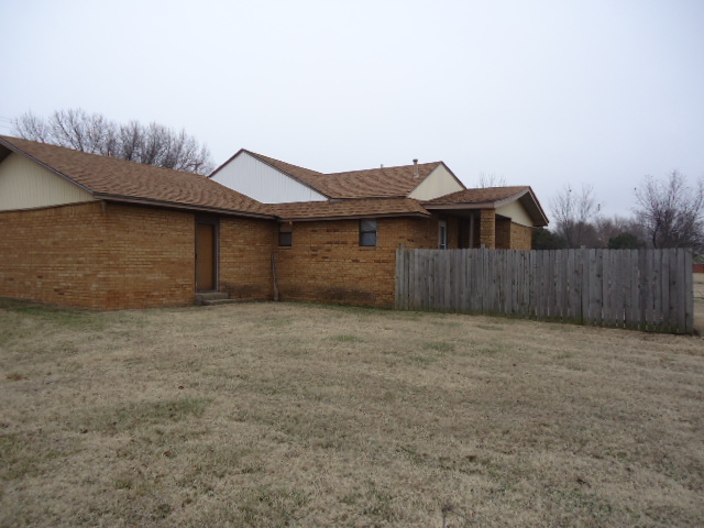 2712 Turner, Ponca City, OK 74604