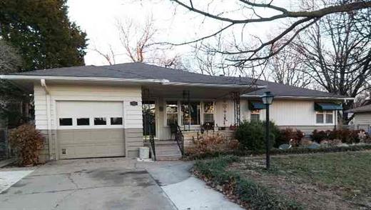 1801 N Woodlands, Ponca City, OK 74604