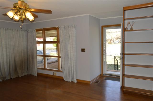 1651 S B, Blackwell, OK 74631