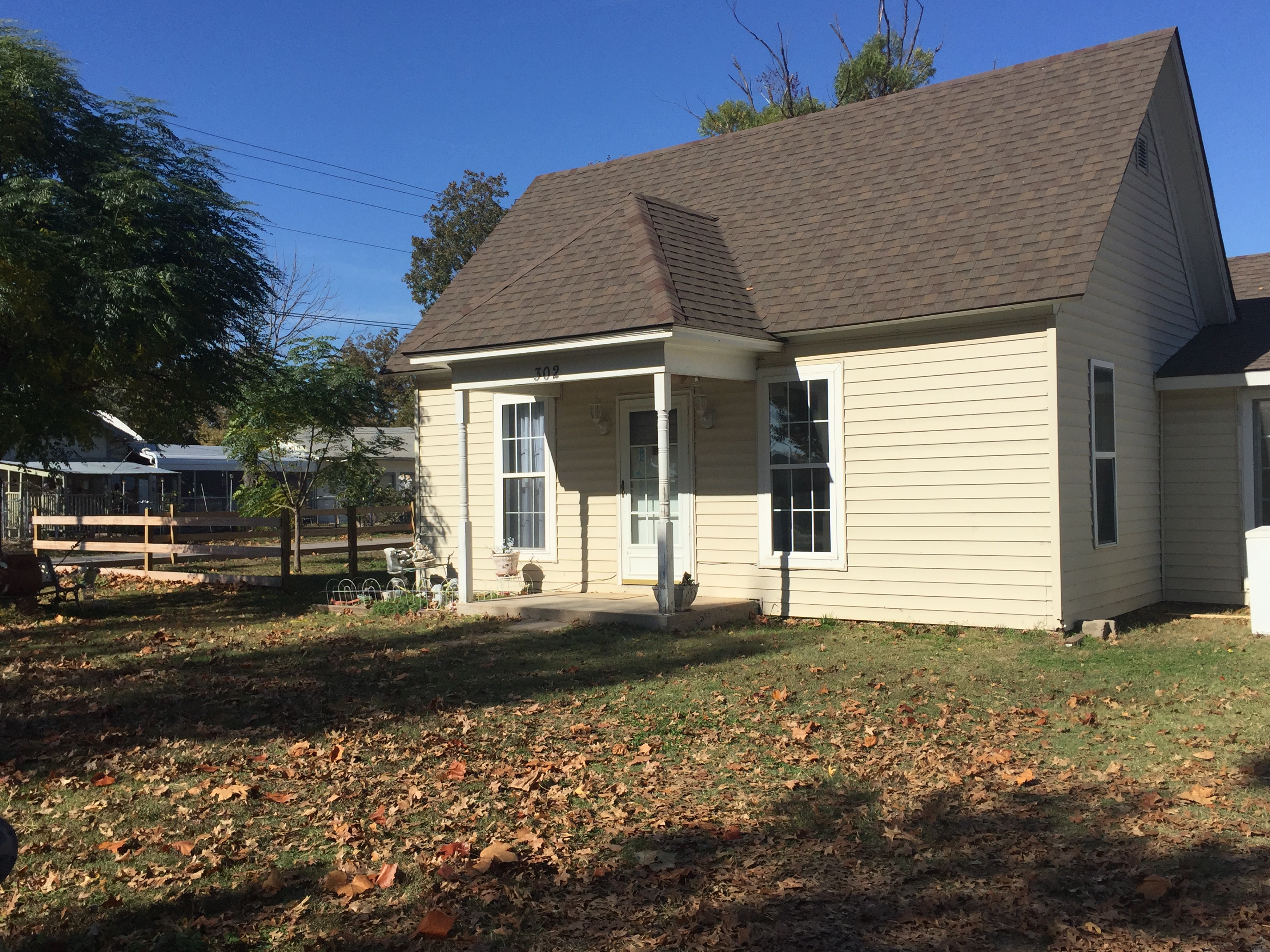 302 E Kansas, Blackwell, OK 74631