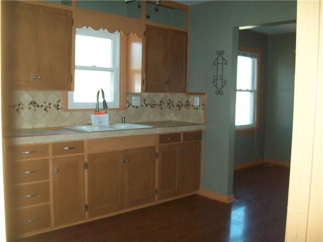 525 S Apple AveNewkirk, OK, 74647Kay County
