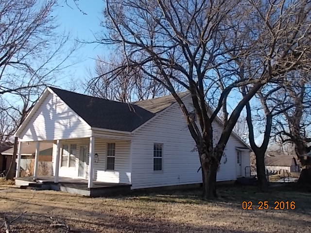 620 W 7th, Newkirk, OK 74647