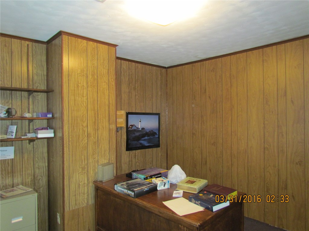 612 N Main, Newkirk, OK 74647