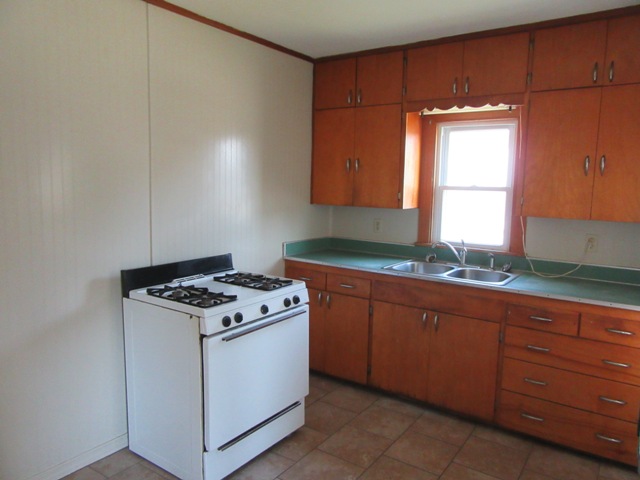 316 N 6th, Tonkawa, OK 74653