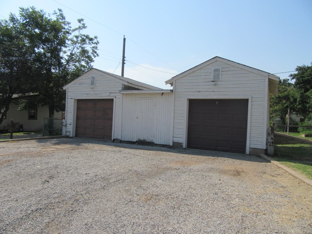 316 N 6th, Tonkawa, OK 74653