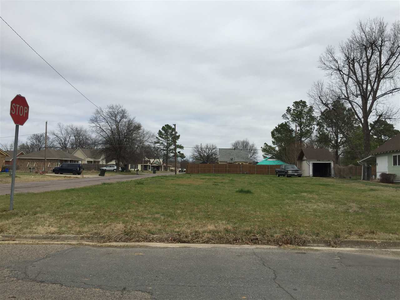 1324 W Liveoak, Durant, OK 74701