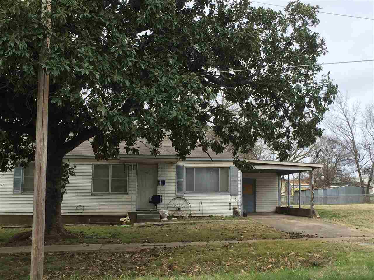 220 SE 3rd, Durant, OK 74701