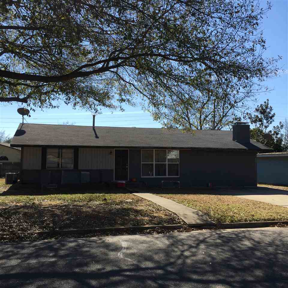 1807 W Cedar, Durant, OK 74701