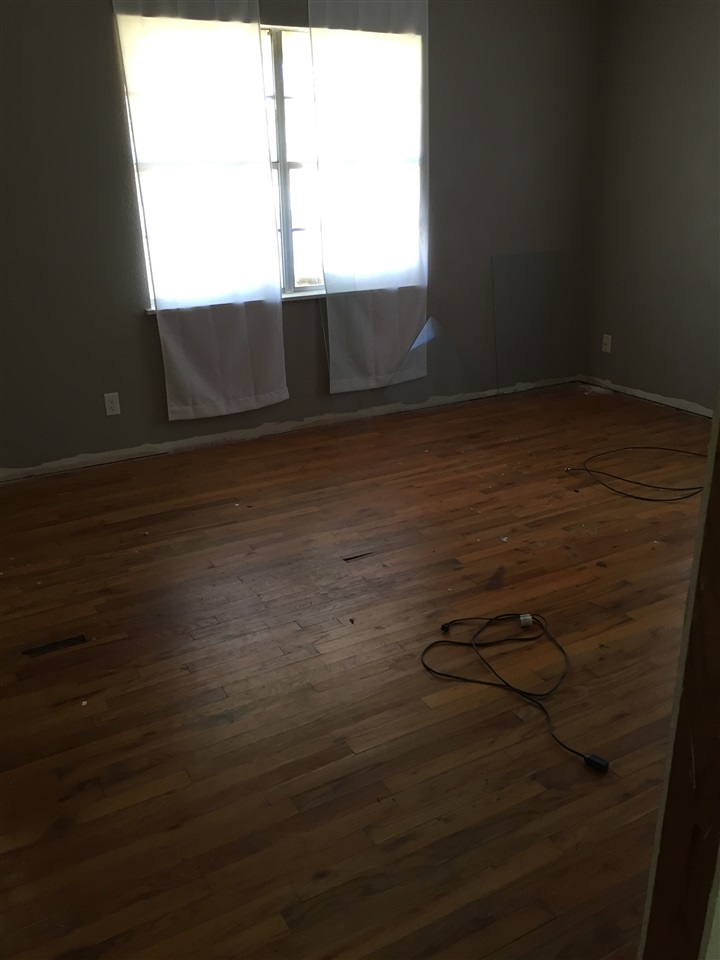 1807 W Cedar, Durant, OK 74701