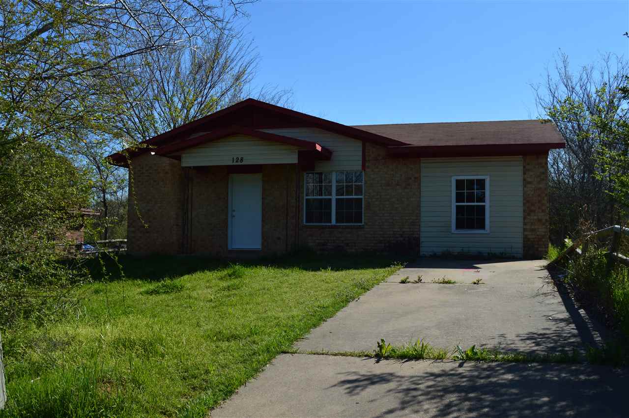 128 S McLean Drive, Durant, OK 74701