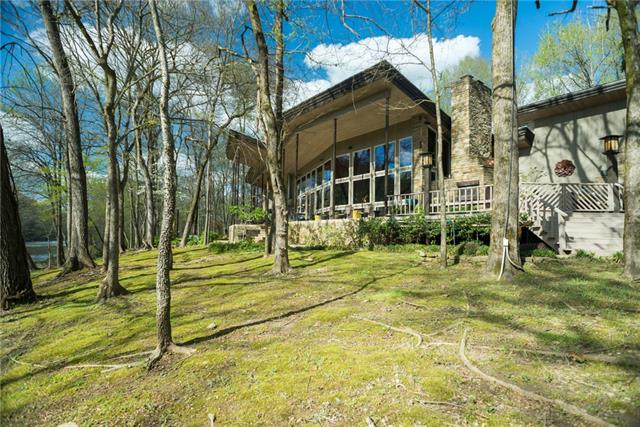 1 River's Bend Road, Broken Bow, OK 74728