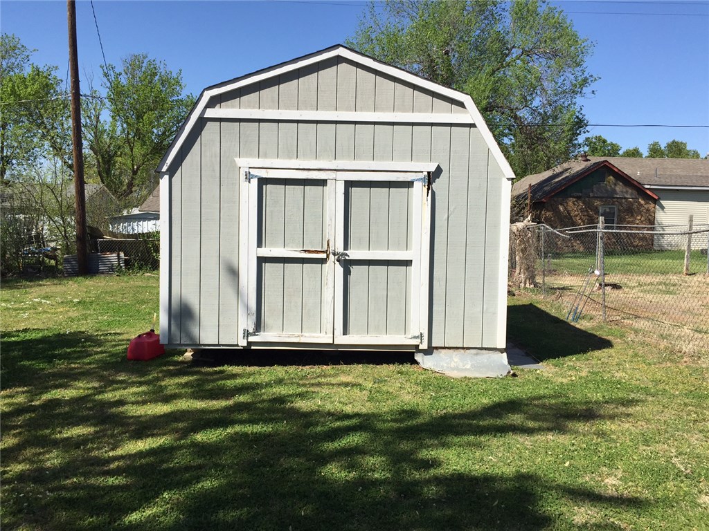 1314 E Parker, Shawnee, OK 74801