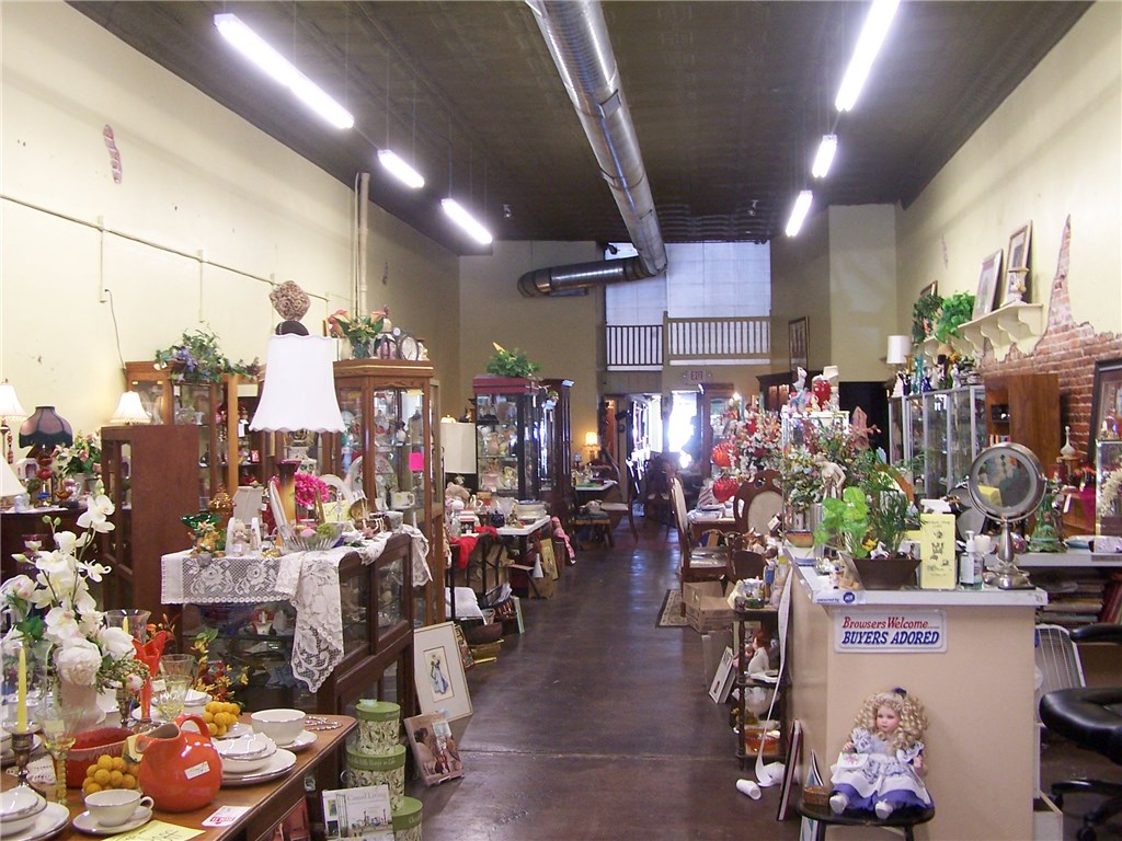 118 E Main Street, Shawnee, OK 74801