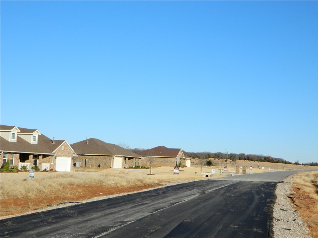 11588 Carefree Lane, Shawnee, OK 74804