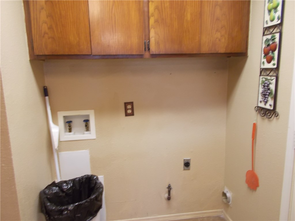1725 W Wiley, Shawnee, OK 74804