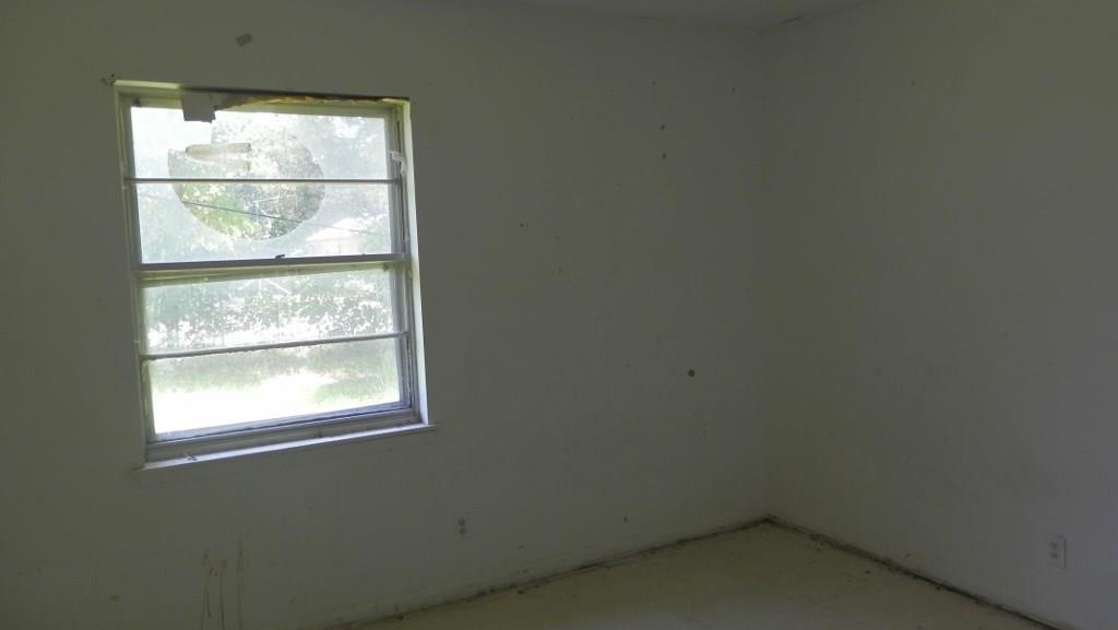 107 W 2nd Street, Bowlegs, OK 74830