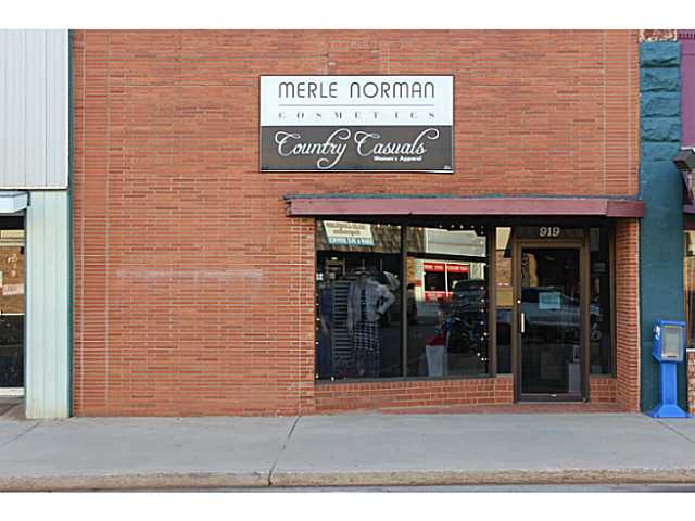 919 Manvel Avenue, Chandler, OK 74834