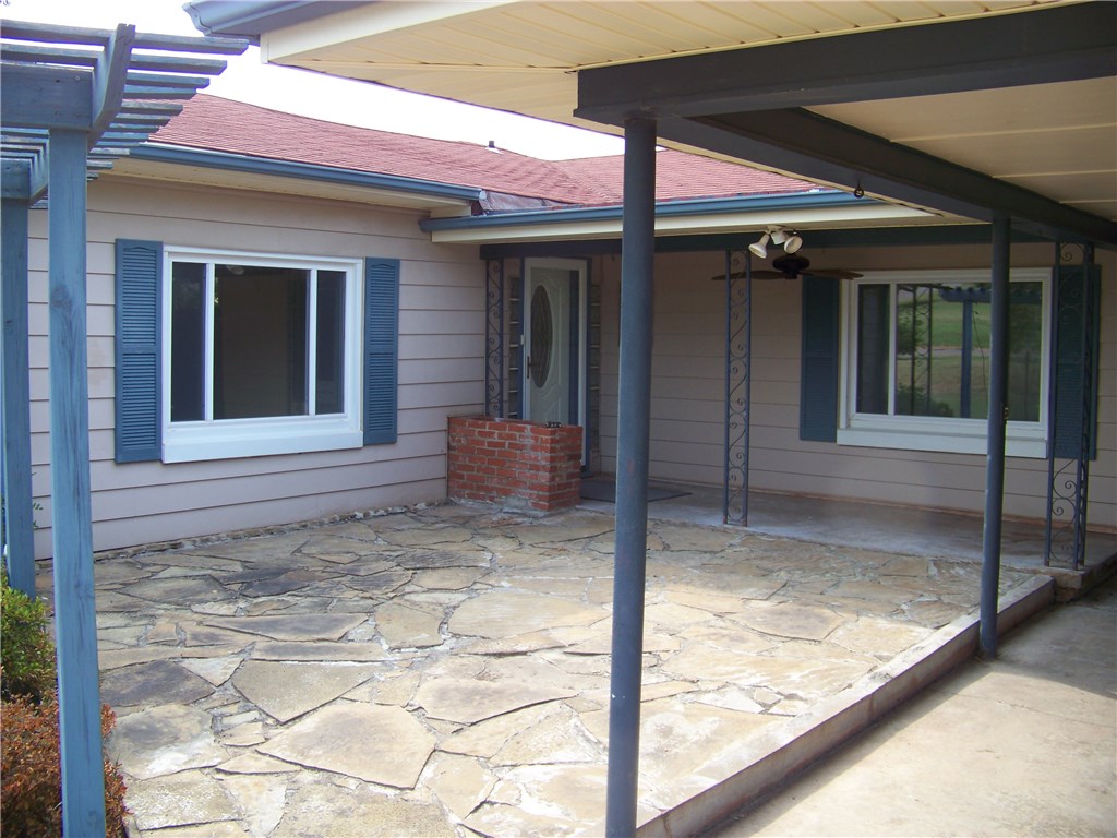 623 E 10th, Chandler, OK 74834