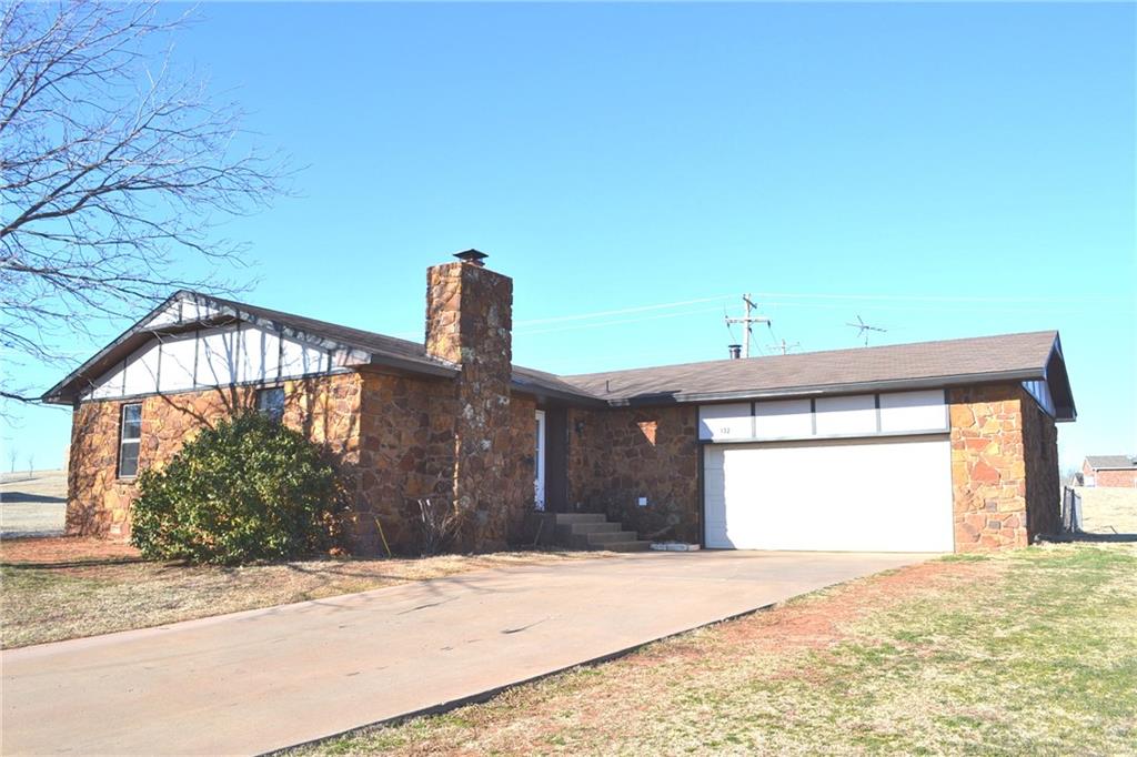 132 Lee Ann Lane, Chandler, OK 74834