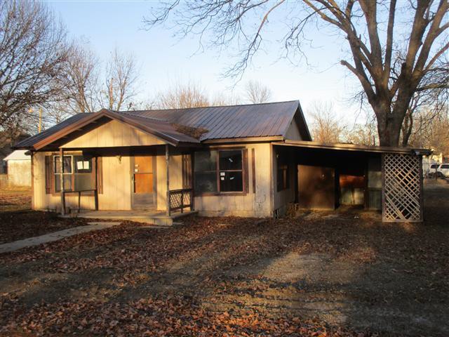 214 E 4th StHoldenville, OK, 74848Hughes County