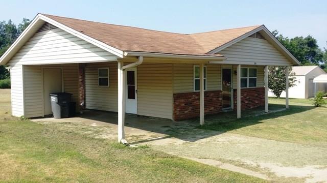 319 W Ash, Maud, OK 74854