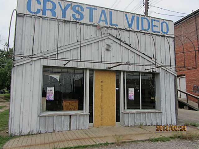 111 S 4th Street, Okemah, OK 74859