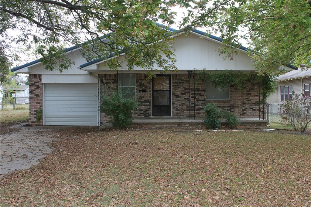 210 S 9th, Okemah, OK 74859