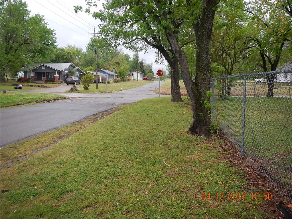 202 N 6th, Okemah, OK 74859