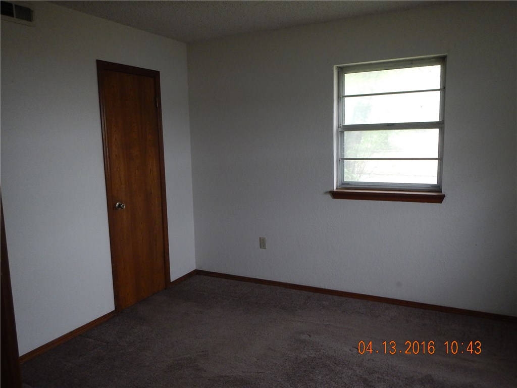 202 N 6th, Okemah, OK 74859