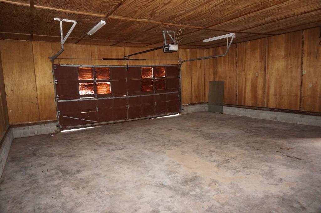 2308 W Frontage, Okemah, OK 74859