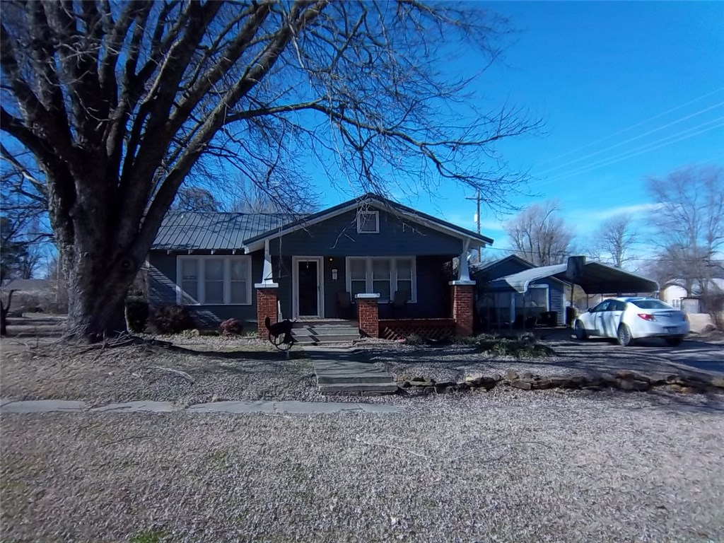 127 N 6th Street, Okemah, OK 74859