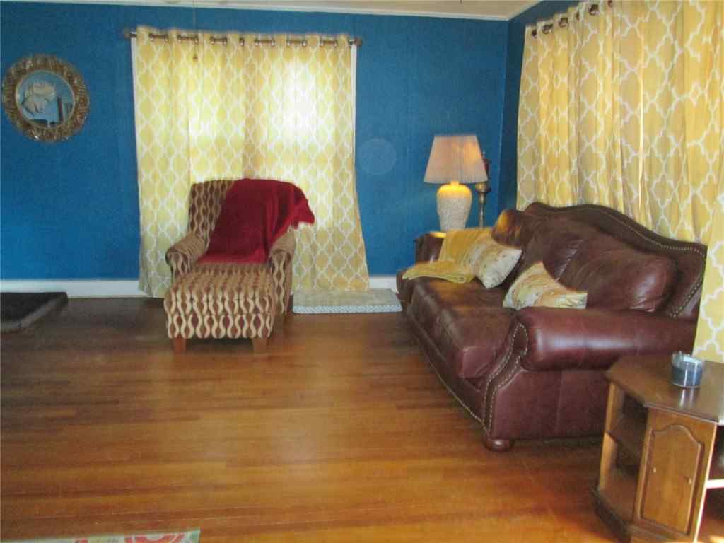 127 N 6th Street, Okemah, OK 74859