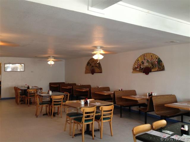 315 Broadway Street, Okemah, OK 74859