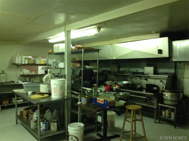 315 Broadway Street, Okemah, OK 74859