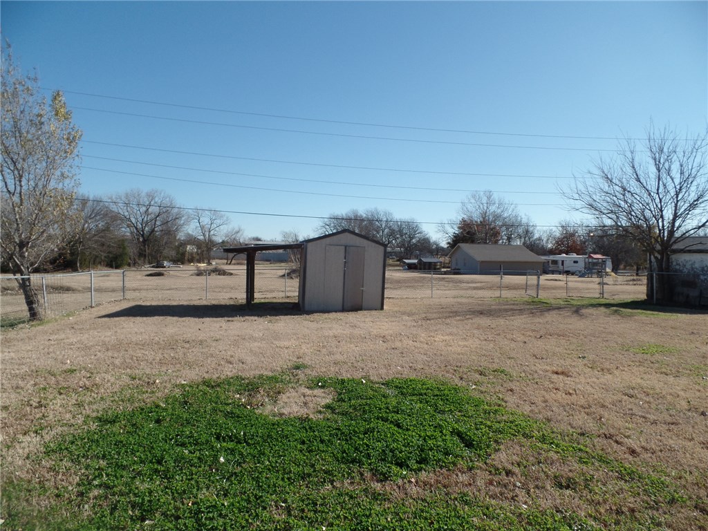 816 Bluebell Road, Prague, OK 74864