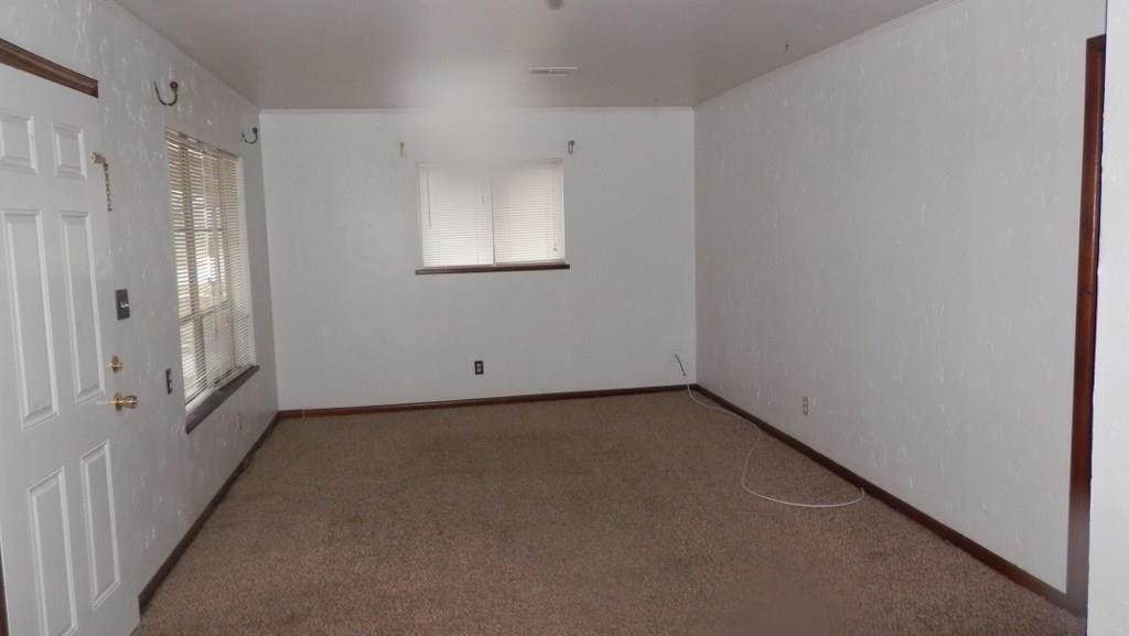 1715 W Strother Avenue, Seminole, OK 74868