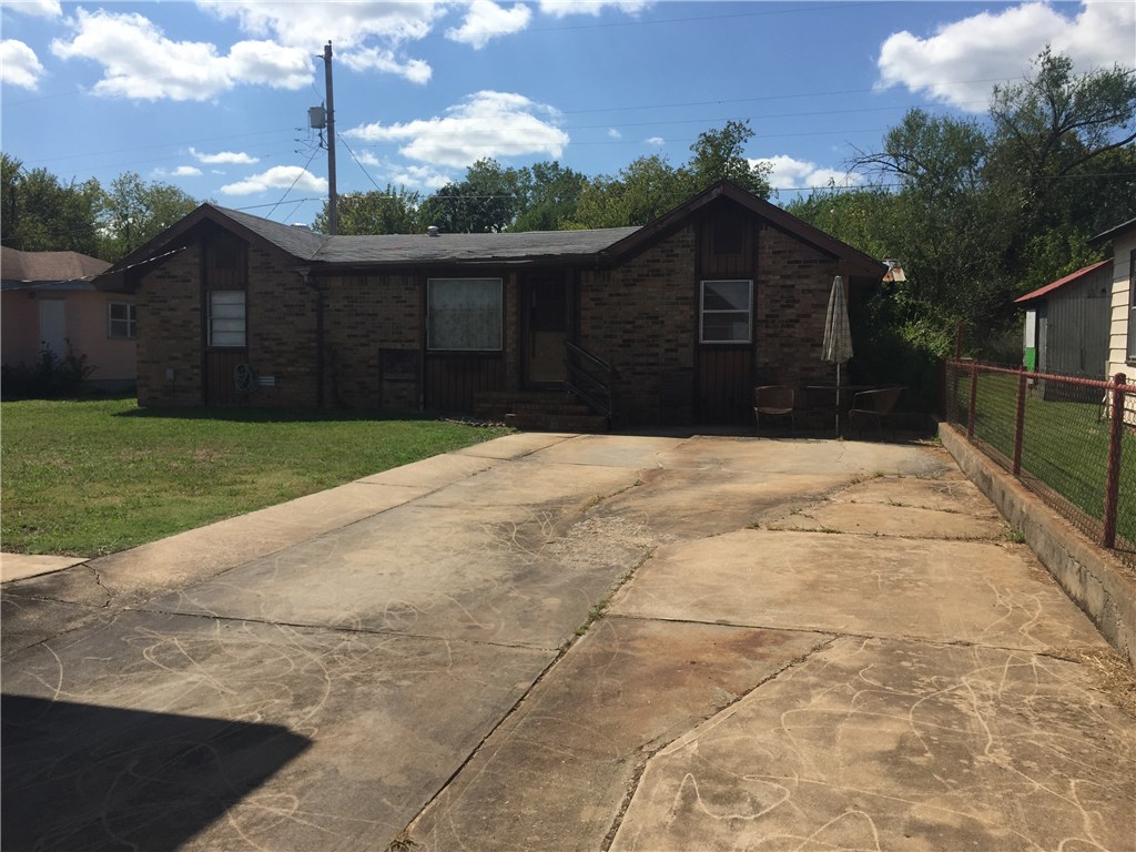 1039 N Main, Seminole, OK 74868