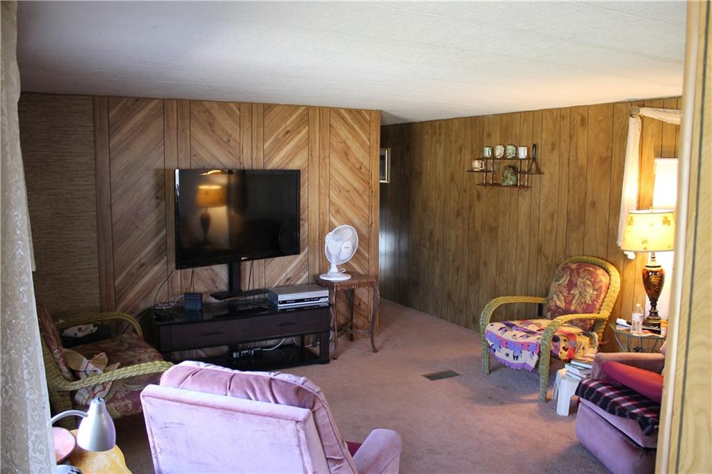222 S 1st Street, Tecumseh, OK 74873
