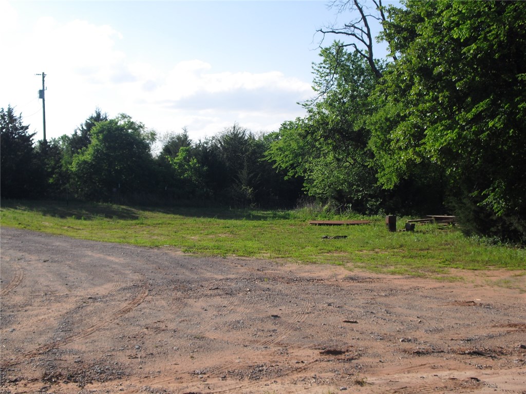 21155 Flight Lane, Tecumseh, OK 74873
