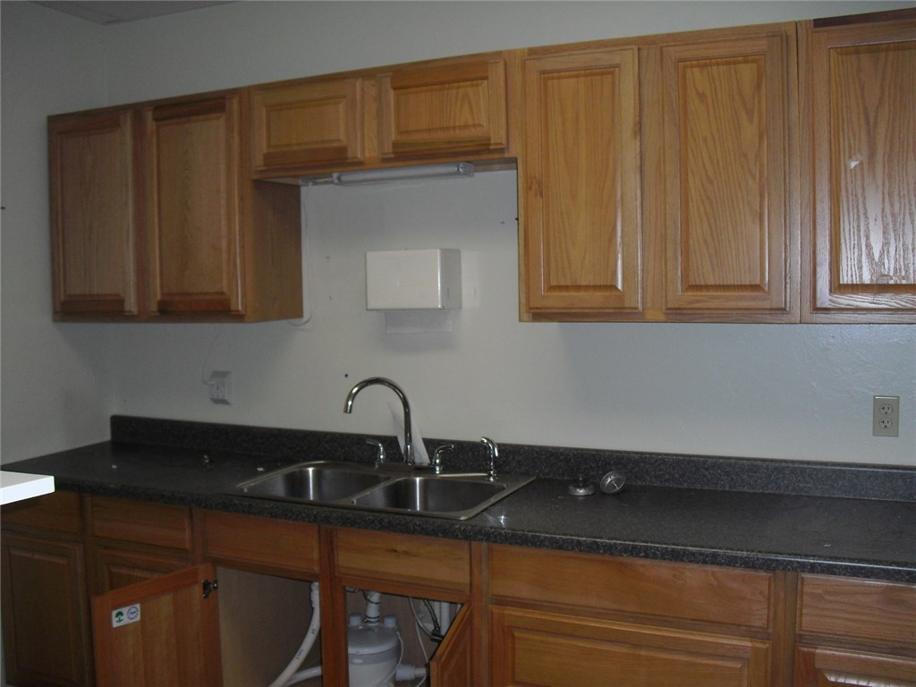 119 S Broadway, Tecumseh, OK 74873
