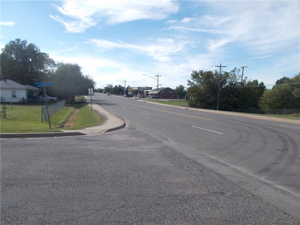 514 W Walnut, Tecumseh, OK 74873
