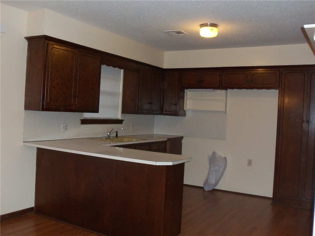 502 Ann Dr, Tecumseh, OK 74873