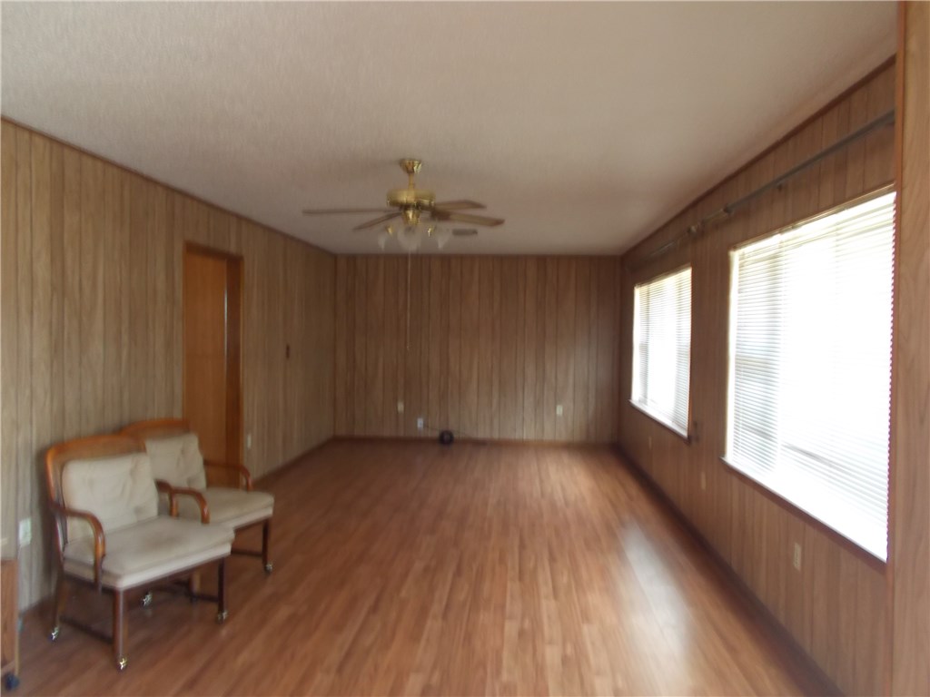 522 N 4th, Tecumseh, OK 74873