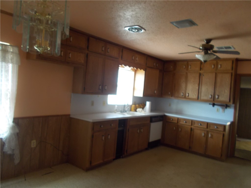 522 N 4th, Tecumseh, OK 74873