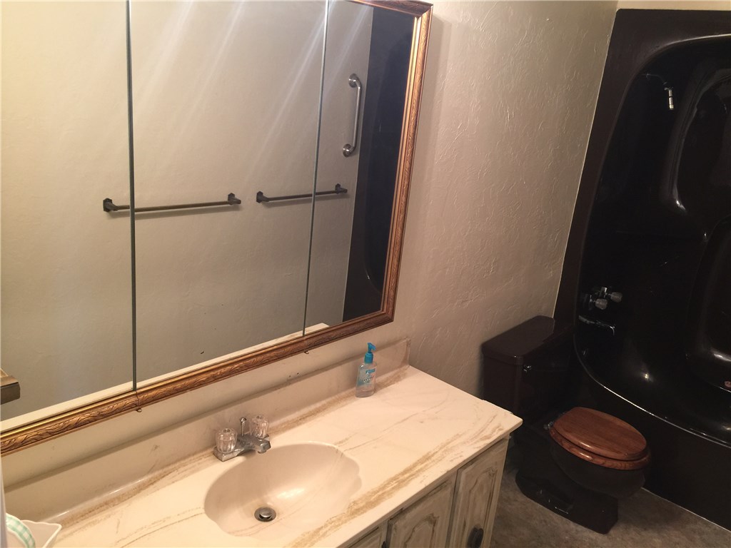 703 E Park, Tecumseh, OK 74873